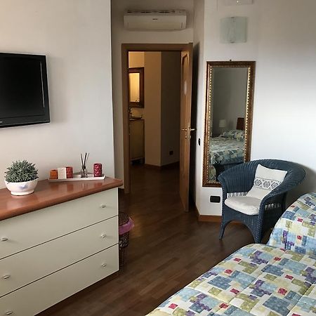 Dimora Spina Hotel Ferrazzano Екстериор снимка