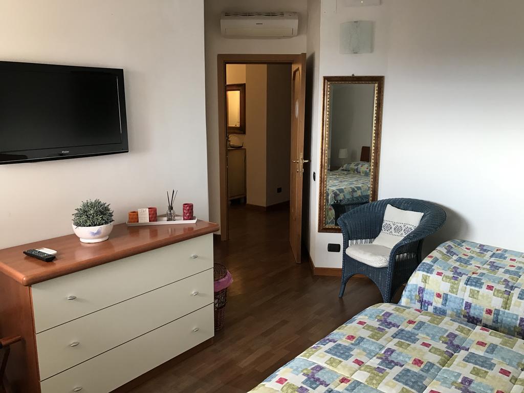 Dimora Spina Hotel Ferrazzano Екстериор снимка